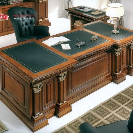 Meja Kerja Direktur Mewah Caesar Top Table Leather Insert