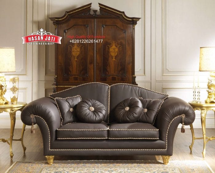 Sofa Sedang 2 Dudukan Ukiran Gold Leaf Gaya Eropa