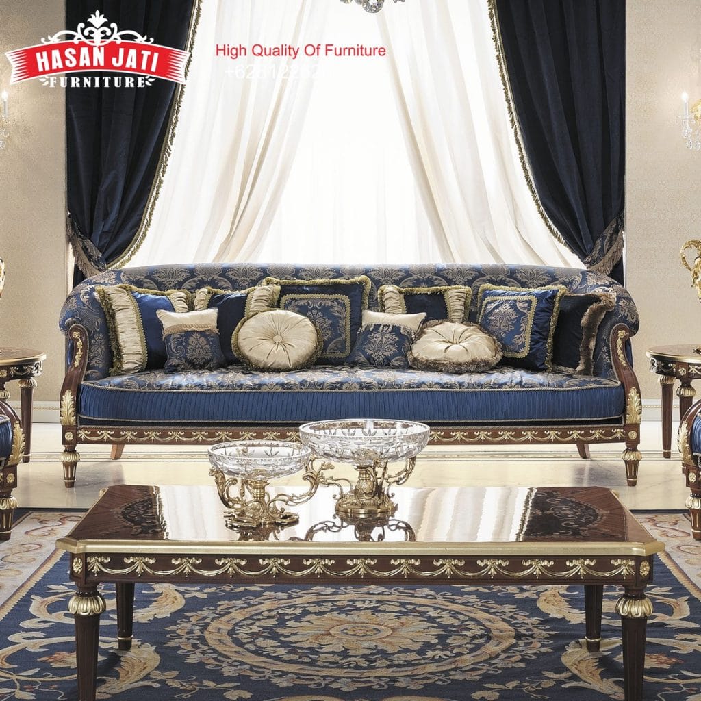 Kursi Sofa Mewah Jati dengan detail ukiran Jepara warna gold