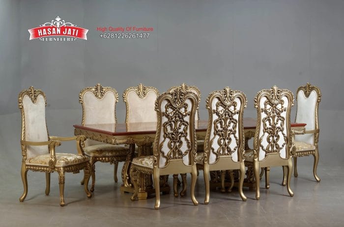Set Meja Makan Klasik Champagne Gold Ukiran Baroque Formasi 8 Kursi Panjang