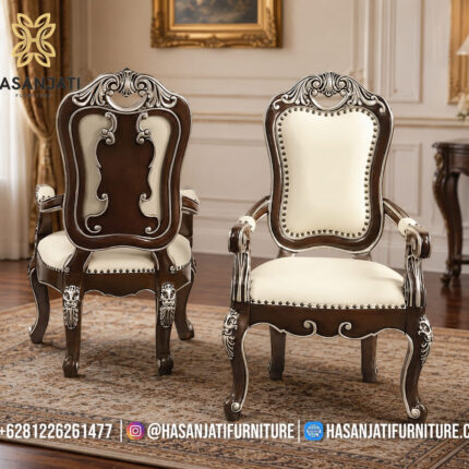 Kursi Kepala Meja Makan Jati Solid Kain Krem dengan Sandaran Lengan