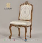 Kursi Makan Jati Solid Klasik Sandaran Tinggi Kain Jacquard Putih Gading