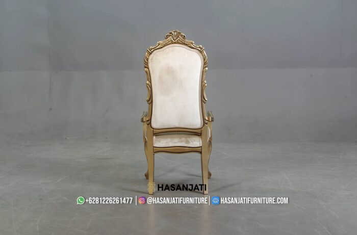 Kursi Makan Klasik Sandaran Tinggi Tanpa Lengan Warna Emas Satin