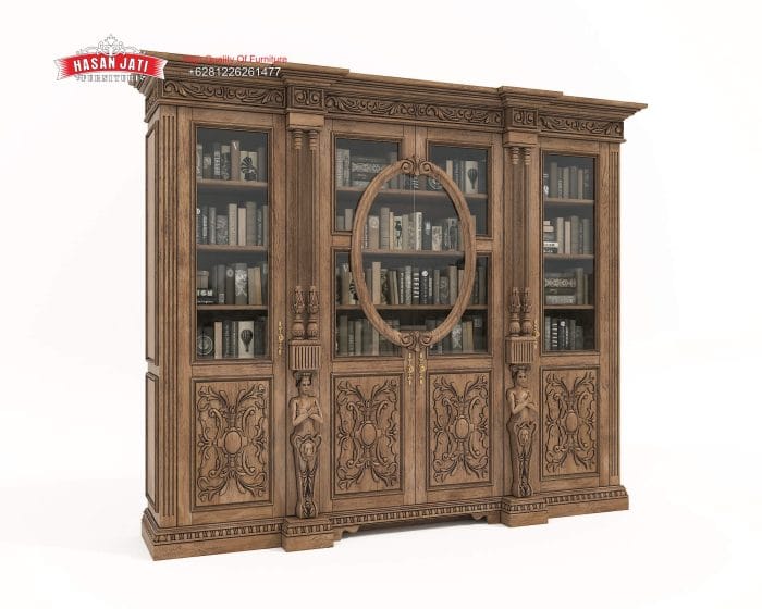 Tampilan penuh lemari buku jati mewah seri Renaissance 4 pintu kaca dengan bingkai oval tengah dan pilar patung berlatar putih polos.