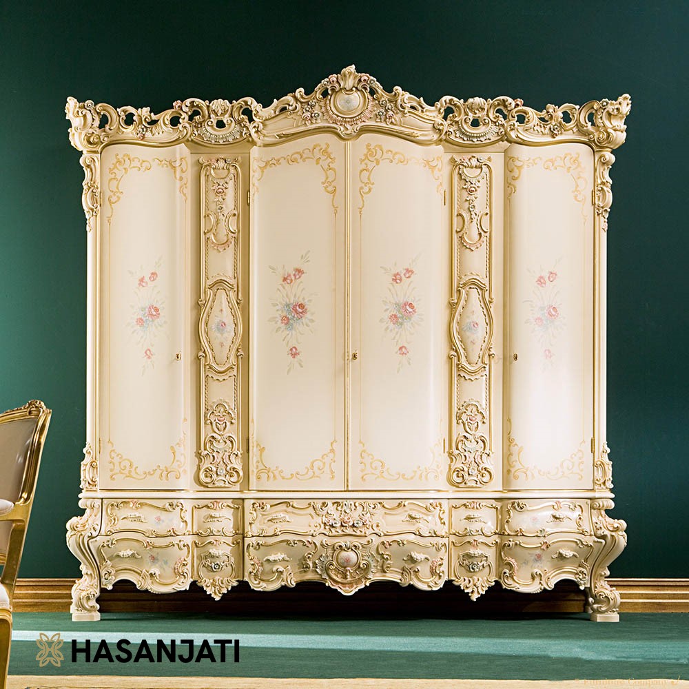 Luxury classic wardrobe ukiran Jepara 4 pintu warna cream
