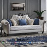 Sofa Panjang 3 Dudukan Warna Abu-Abu Kombinasi Bantal Biru
