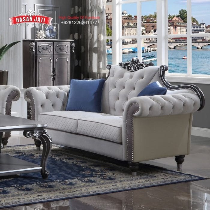 Sofa Sedang 2 Dudukan Ukiran Dark Silver Gaya Eropa