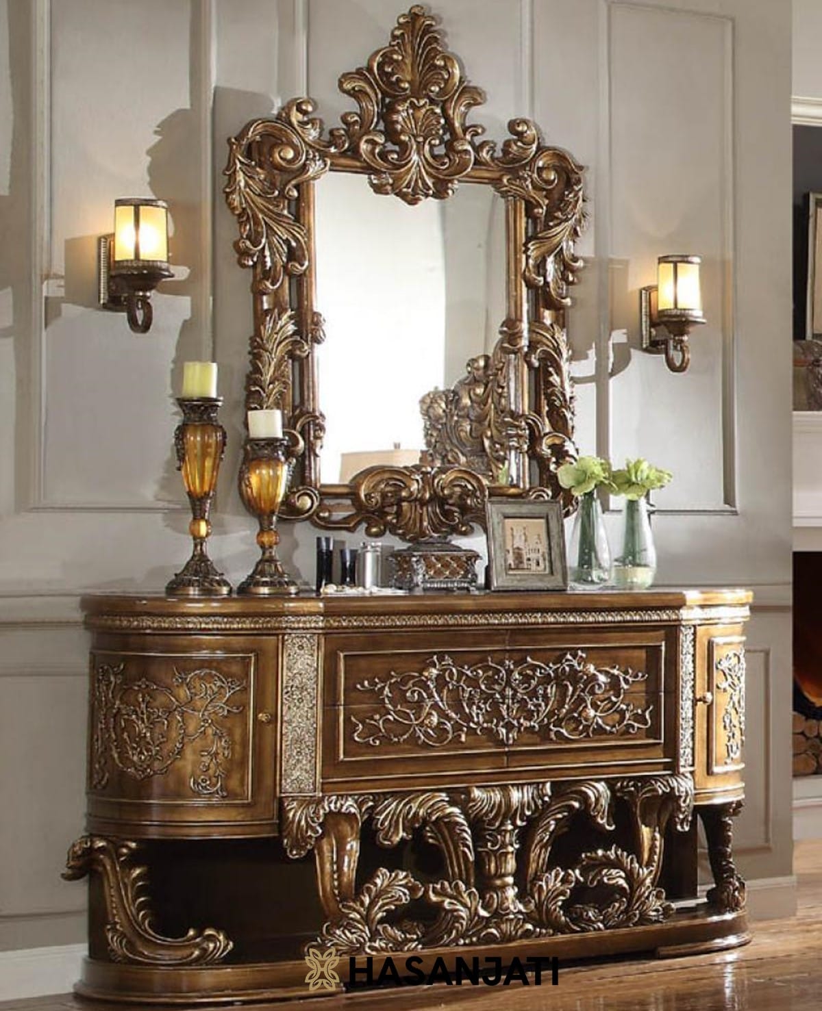 Bufet klasik ruang tamu mewah jati Jepara dengan ukiran elegan, tampak dari sudut serong