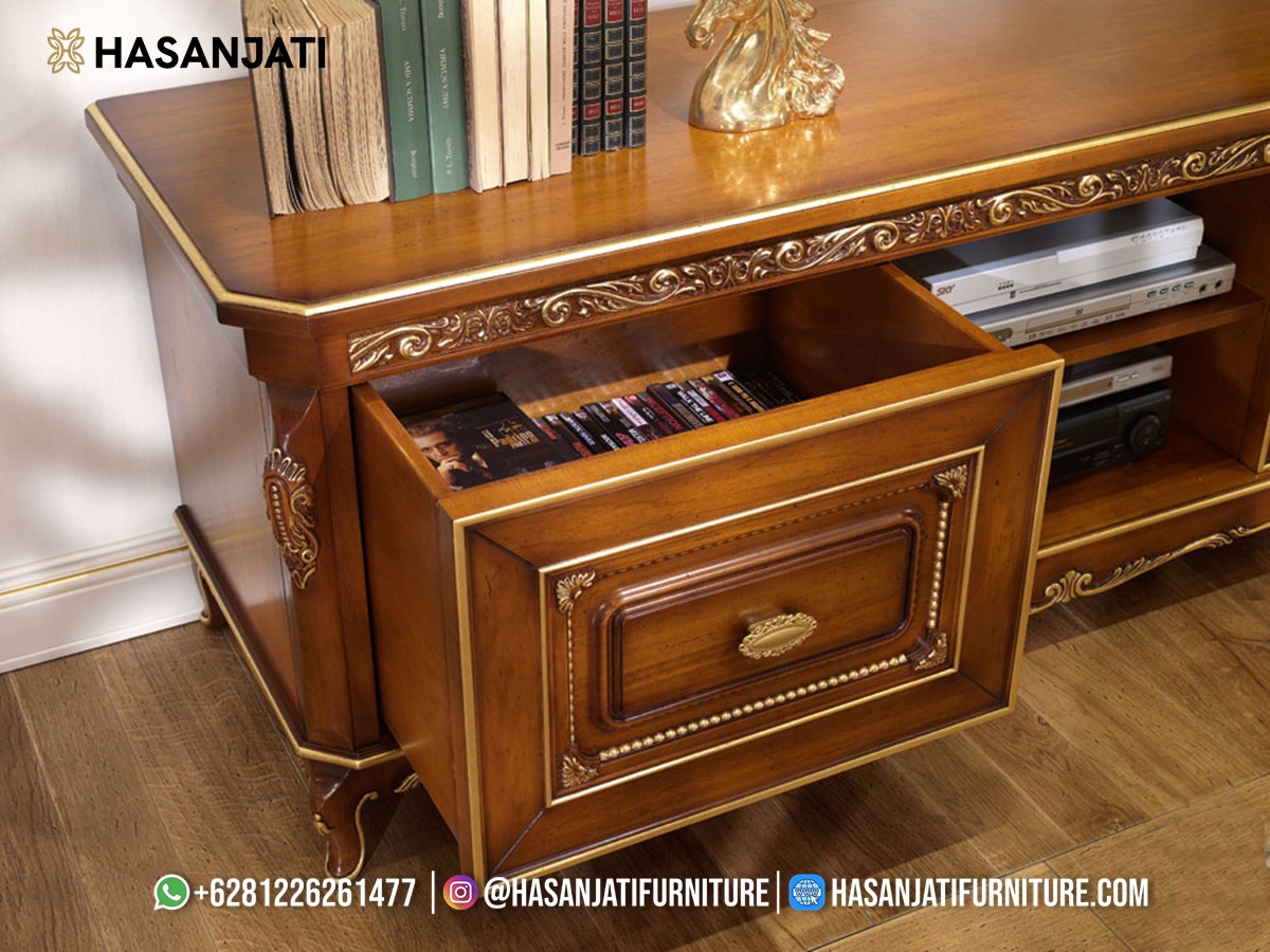 Detail Laci Bufet TV Klasik Walnut Menampilkan Fungsionalitas Penyimpanan.