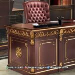 Detail Ukiran Sulur Emas Meja Direktur Klasik Donatello Empire Cappellini