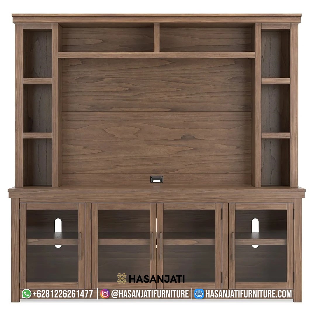 Lemari TV Jati Minimalis modern tampak depan, menyorot ruang TV kosong, rak terbuka di samping, dan empat pintu kabinet kaca di bawah.