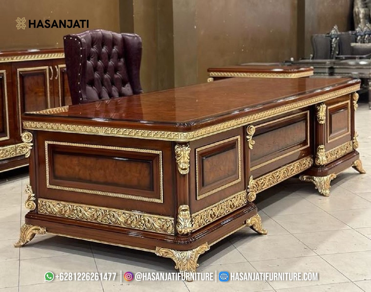 Meja kantor jati mewah model klasik dengan detail ukiran Jepara warna gold