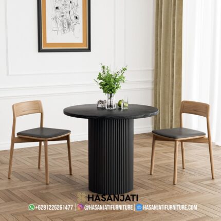 Kursi Makan Jati Minimalis Rangka Natural Jok Kulit Abu Gelap Dark Grey