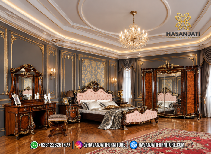 set kamar tidur jati mewah seri Montreal lengkap dengan dipan kasur pink, nakas laci, meja rias, dan lemari pakaian 5 pintu produk Hasan Jati Furniture.