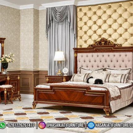 set kamar tidur jati mewah seri Prestige Chinioti lengkap dengan dipan kasur, nakas laci, dan meja rias ukir produk Hasan Jati Furniture.