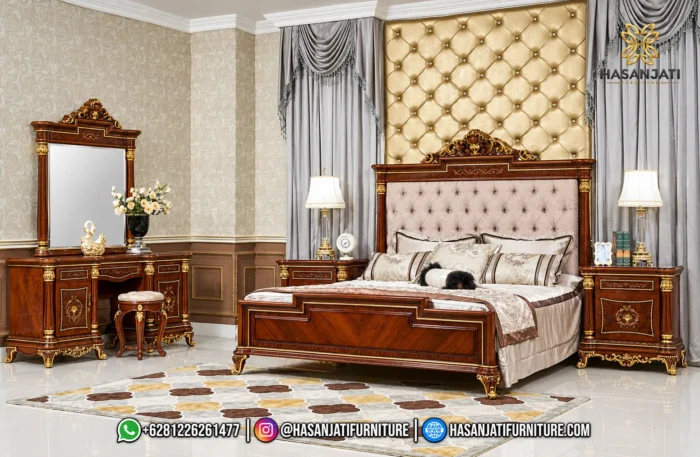 set kamar tidur jati mewah seri Prestige Chinioti lengkap dengan dipan kasur, nakas laci, dan meja rias ukir produk Hasan Jati Furniture.