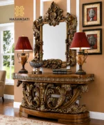 Tampilan sudut serong set meja konsol mewah Seraphine antique gold untuk dekorasi foyer rumah klasik.